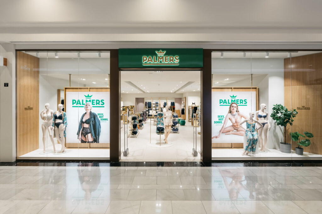 Utilicht - Weert - Palmers Store - entree